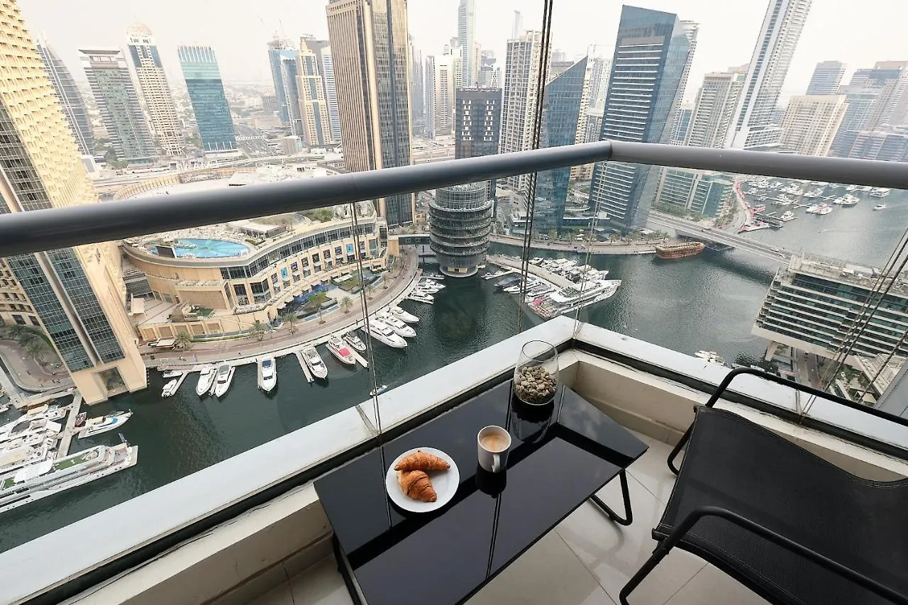 Stunning Marina View 1 Bedroom Dubai Apartment