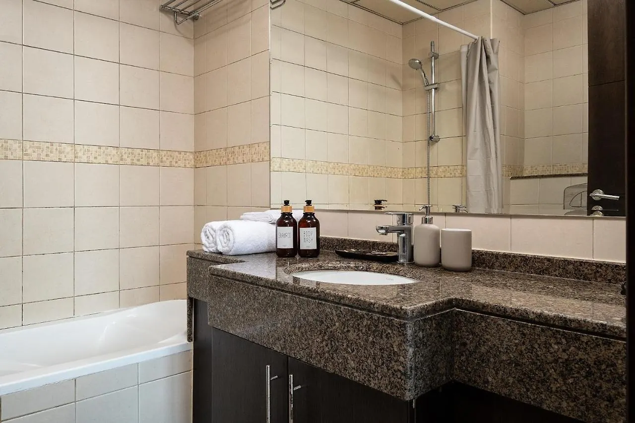 Stunning Marina View 1 Bedroom Dubai Apartment