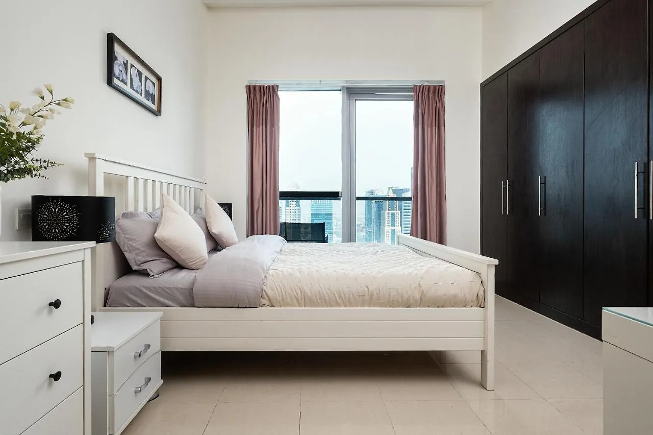 Stunning Marina View 1 Bedroom Dubai