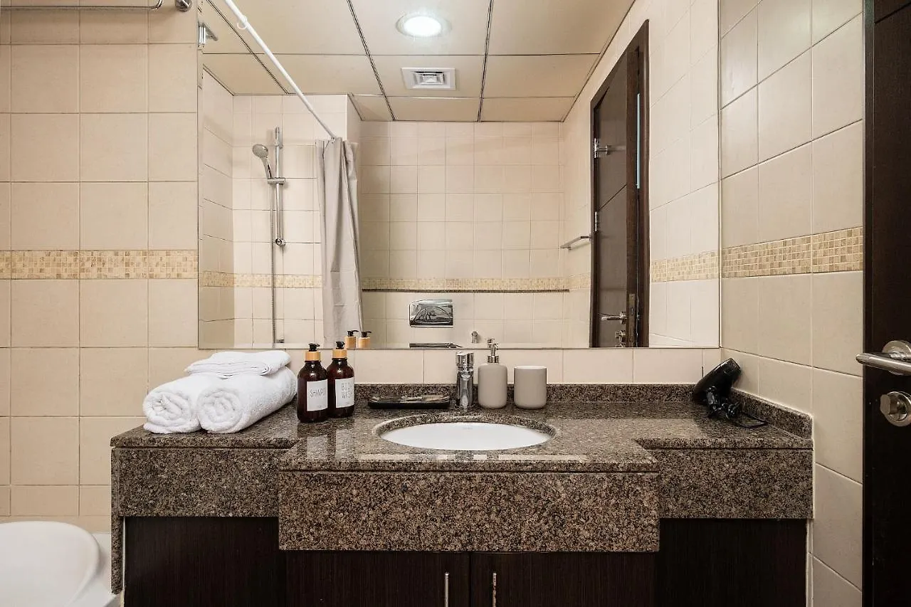 Stunning Marina View 1 Bedroom Dubai